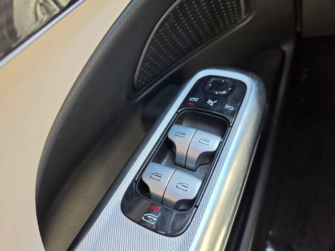 Used 2025 Mercedes-Benz E 350 Sedan w/ Winter Package image 34