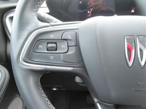 Used 2024 Buick Encore GX Preferred FWD image 23