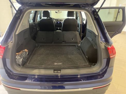 Used 2021 Volkswagen Tiguan SE image 13