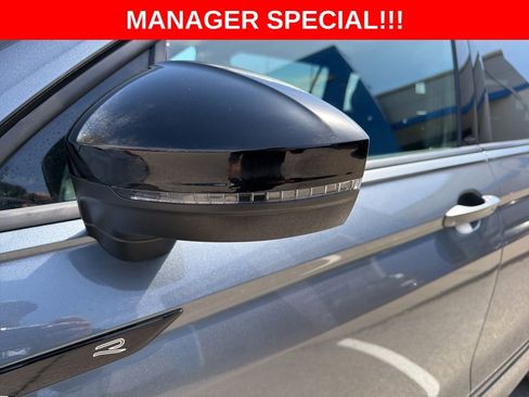 Used 2022 Volkswagen Tiguan SE R-Line AWD/4WD image 10