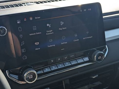 Used 2024 Chevrolet Colorado LT w/ LT Convenience Package image 19