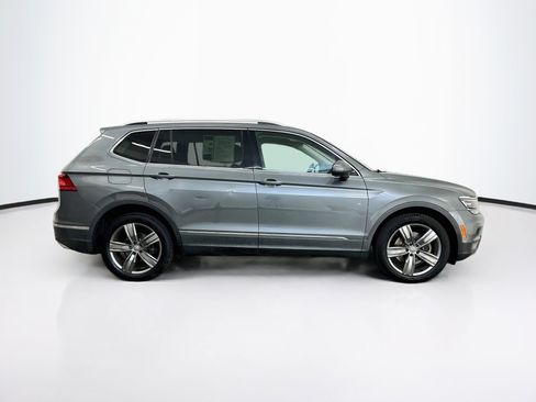Used 2018 Volkswagen Tiguan SEL Premium w/ 3rd Row Seat Package AWD/4WD image 10