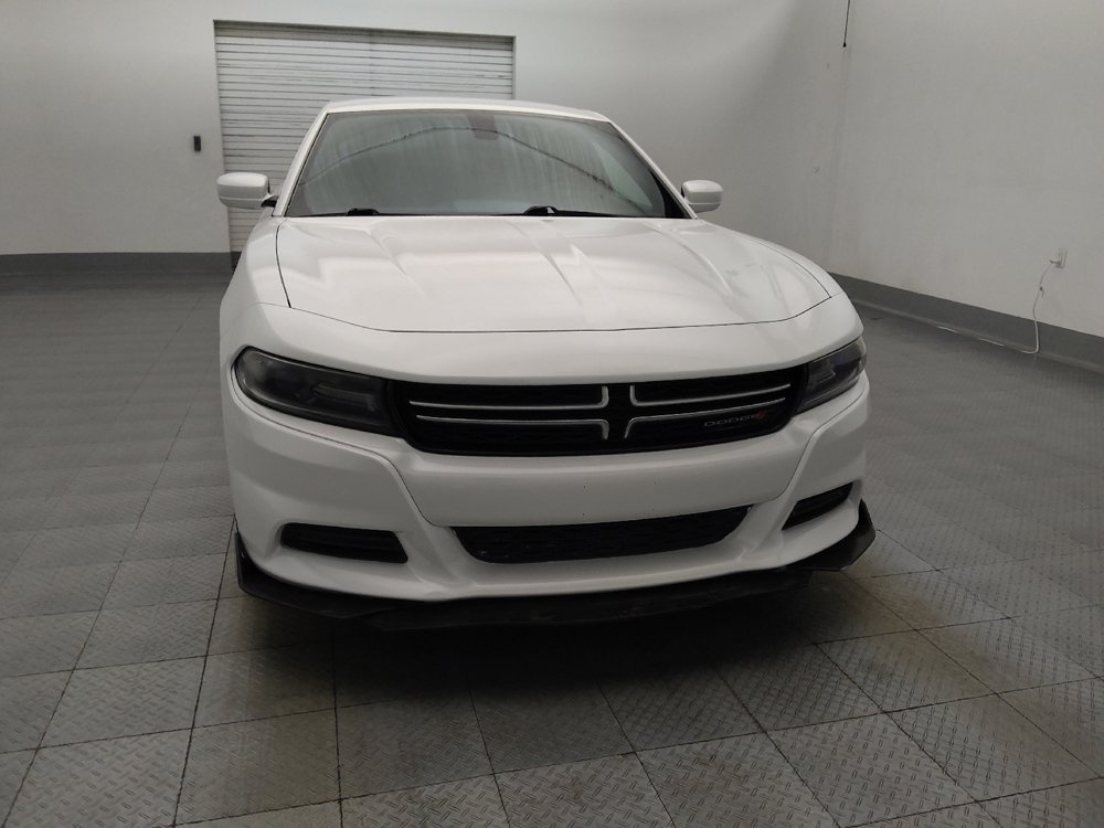Used 2015 Dodge Charger SE RWD image 14