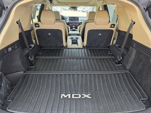 Used 2025 Acura MDX w/ Technology Package image 14