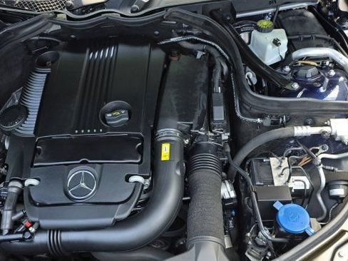 Used 2014 Mercedes-Benz C 250 Coupe image 37