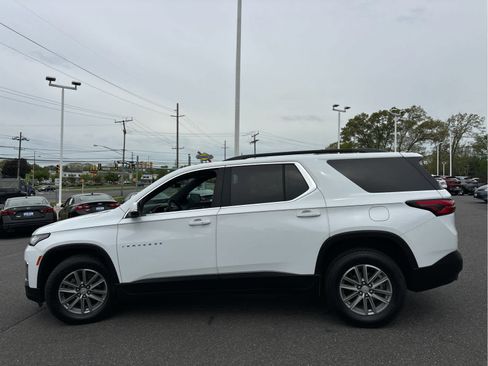 Certified 2023 Chevrolet Traverse LT FWD image 7