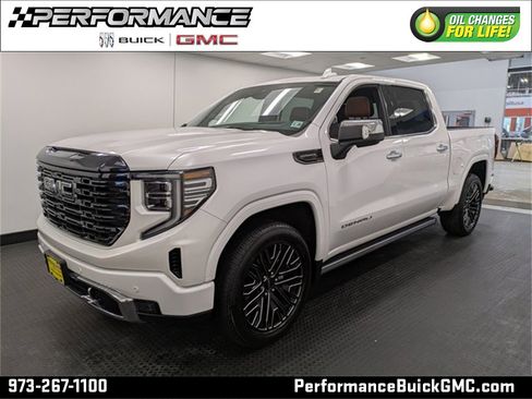 Used 2022 GMC Sierra 1500 Denali Ultimate image 1