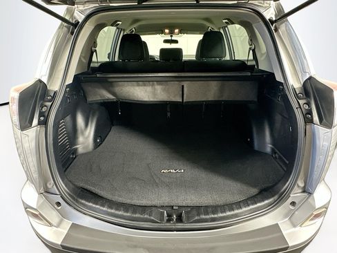 Used 2016 Toyota RAV4 LE FWD image 26