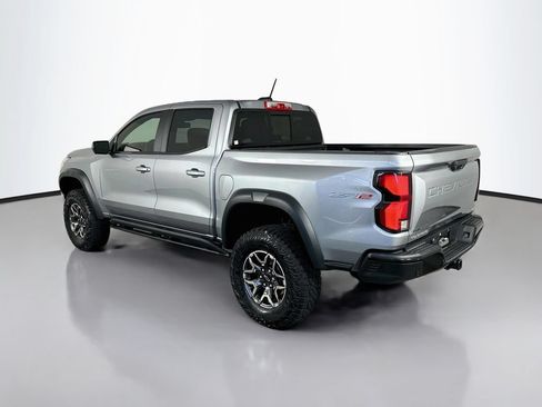 Used 2026 Chevrolet Colorado ZR2 w/ Technology Package AWD/4WD image 5