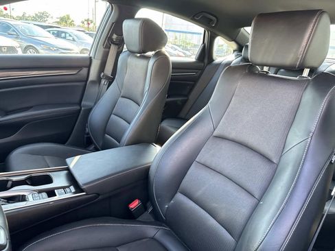 Used 2022 Honda Accord Sport image 17