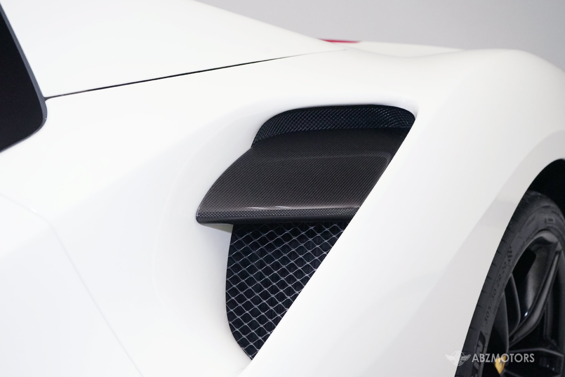 Used 2018 Ferrari 488 Spider RWD image 9