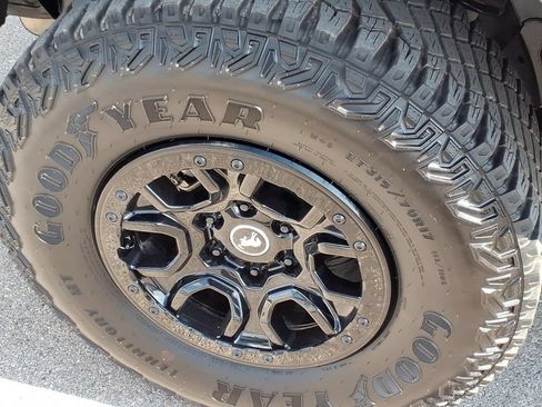 Certified 2024 Ford Bronco Wildtrak AWD/4WD image 7