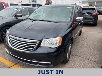 Used 2014 Chrysler Town & Country Touring-L w/ Driver Convenience Group