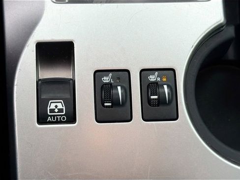 Used 2020 Toyota 4Runner SR5 Premium w/ Moonroof Package image 22