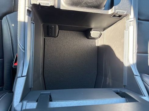 New 2025 Ford Expedition Platinum w/ Stealth Performance Package image 46