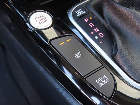Certified 2022 Kia Soul EX FWD image 11