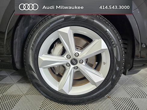 Used 2023 Audi Q7 2.0T Premium Plus w/ Convenience Package AWD/4WD image 2