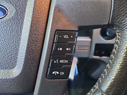 Used 2010 Ford F150 Lariat image 20