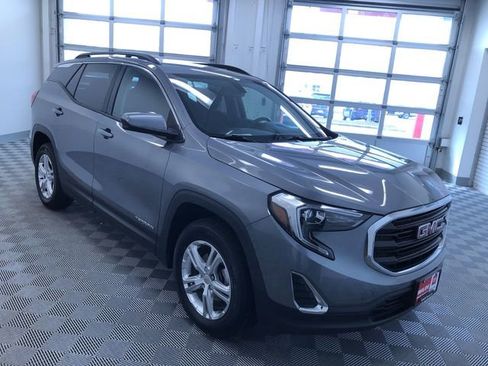 Used 2018 GMC Terrain SLE w/ Driver Convenience Package AWD/4WD image 37