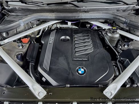 Certified 2022 BMW X7 xDrive40i w/ Premium Package image 33