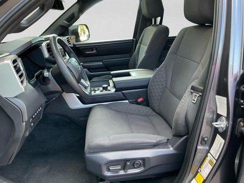 Used 2025 Toyota Sequoia SR5 AWD/4WD image 10