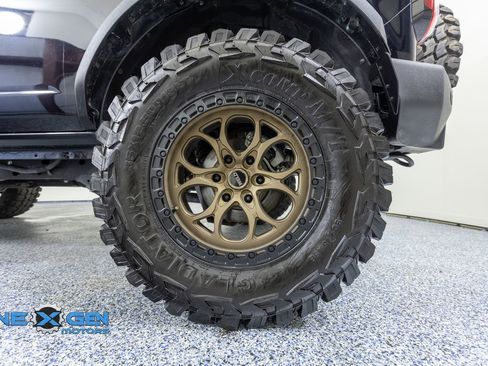 Used 2024 Ford Bronco Wildtrak image 46