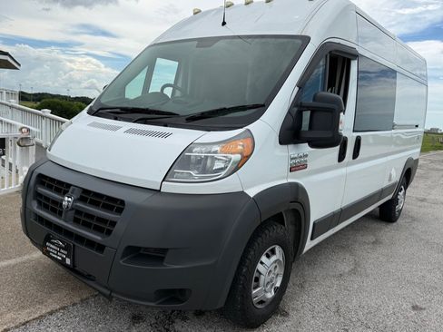 Used 2016 RAM ProMaster 2500 FWD image 3