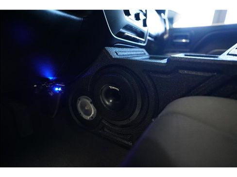 Used 2018 Chevrolet Silverado 1500 LT w/ Texas Edition RWD image 27