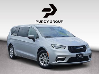 Used 2023 Chrysler Pacifica Touring-L