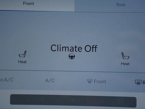 New 2026 Chrysler Pacifica Select image 3