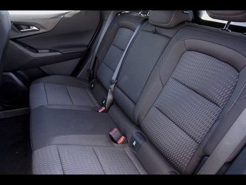 Used 2026 Chevrolet Equinox LT FWD image 7