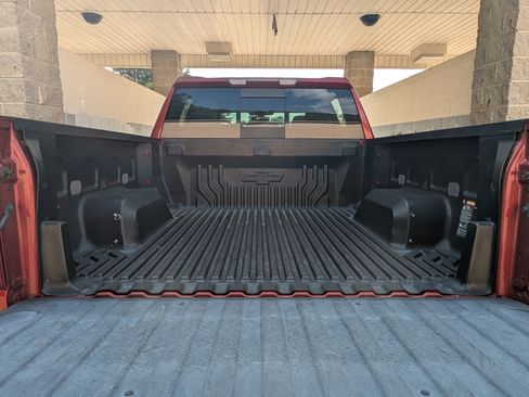 Used 2019 Chevrolet Silverado 1500 LT w/ All-Star Edition RWD image 18