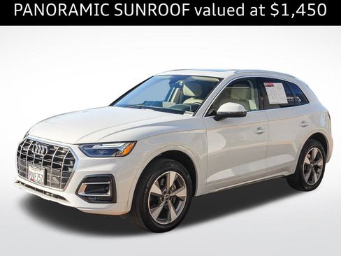 Used 2023 Audi Q5 2.0T Premium w/ Convenience Package image 3