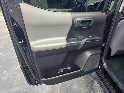 Used 2021 Toyota Tacoma SR image 12