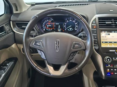 Used 2019 Lincoln MKC Reserve w/ MKC Climate Package FWD image 10