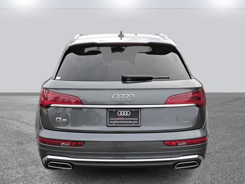 Certified 2023 Audi Q5 2.0T Premium w/ Convenience Package image 5