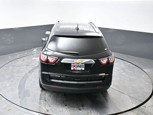 Used 2017 Chevrolet Traverse LT w/ Style and Technology Package image 45