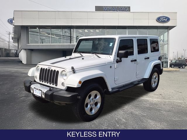 Used 2014 Jeep Wrangler Unlimited Sahara w/ Dual Top Group AWD/4WD image 3