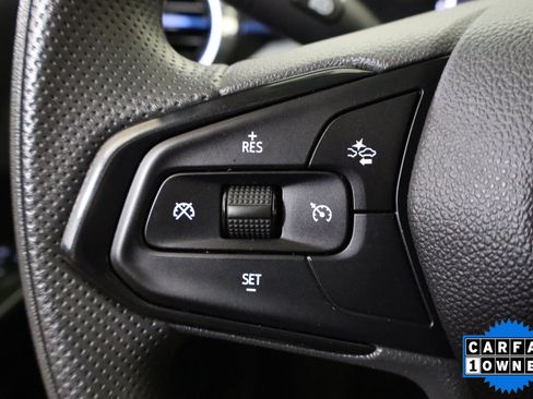 Used 2026 Chevrolet Trax LT FWD image 30