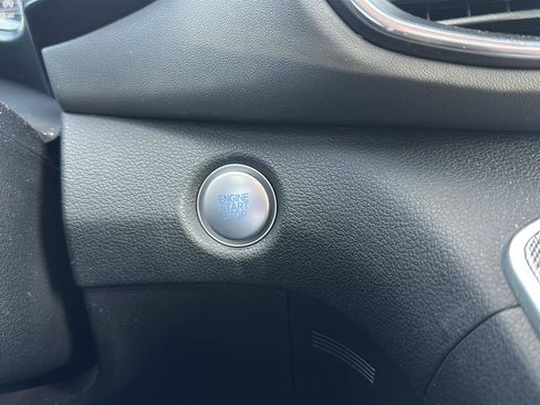 Used 2022 Hyundai Santa Fe SEL image 21