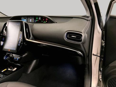 Used 2019 Toyota Prius Limited FWD image 15