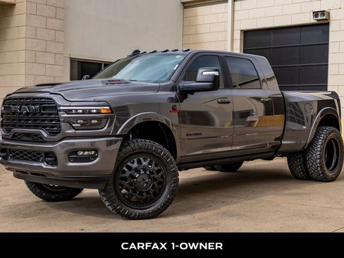 Used 2026 RAM 3500 Limited image 5