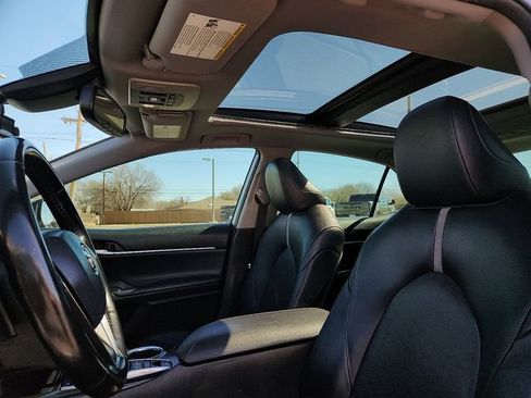 Used 2019 Toyota Camry XSE image 13