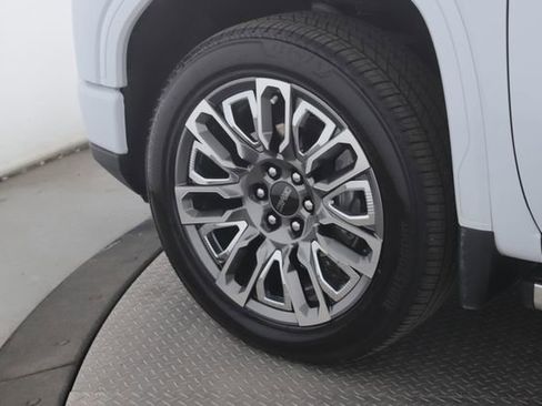 Used 2026 GMC Sierra 1500 Denali Ultimate AWD/4WD image 13
