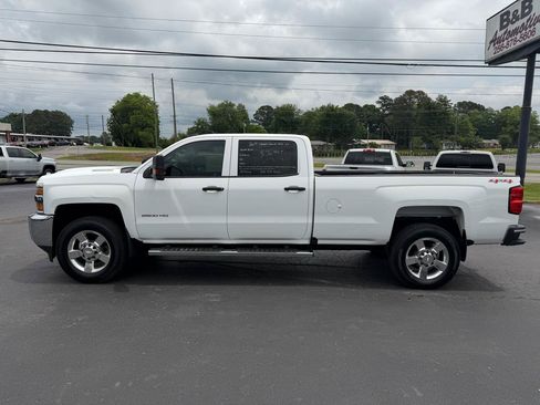 Used 2017 Chevrolet Silverado 2500 W/T w/ WT Convenience Package AWD/4WD image 9