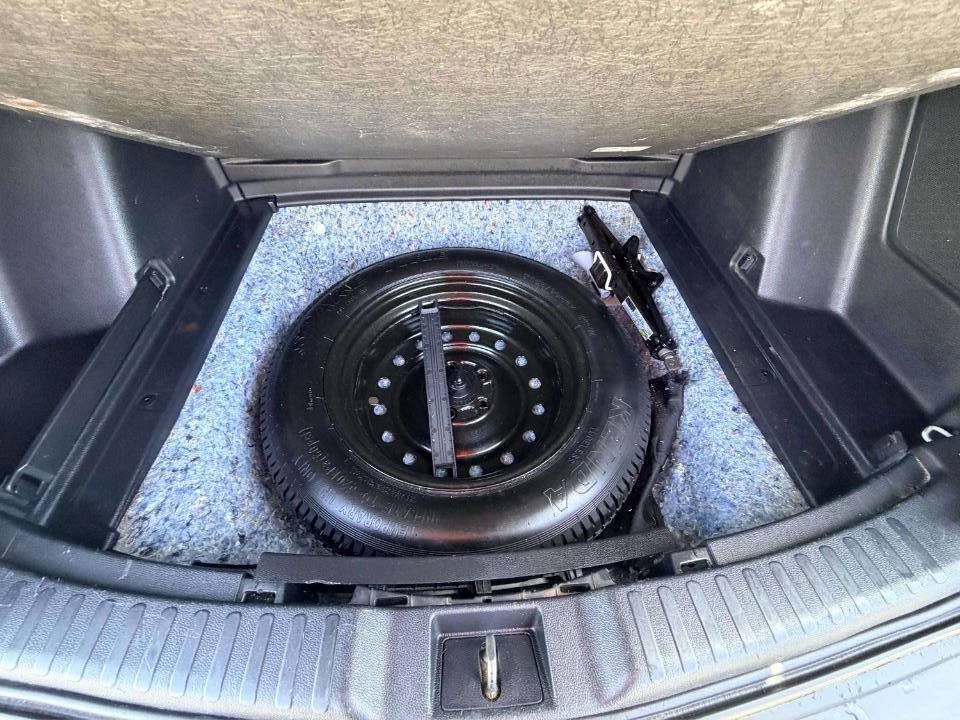 Used 2017 Honda CR-V Touring image 9