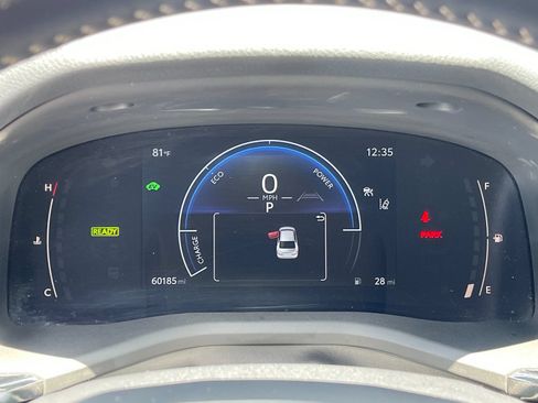 Used 2025 Toyota Camry SE FWD image 27