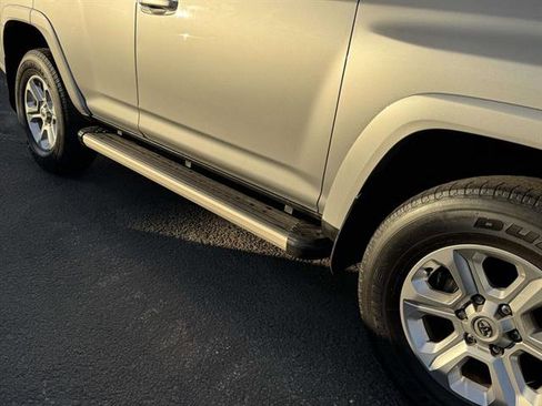 Used 2022 Toyota 4Runner SR5 Premium w/ Moonroof Package image 30