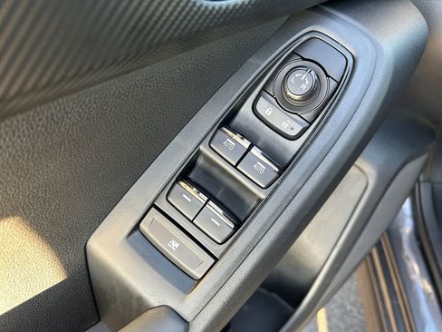 Used 2024 Subaru Crosstrek 2.0i Premium image 23