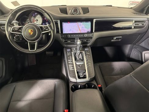 Used 2021 Porsche Macan S image 25